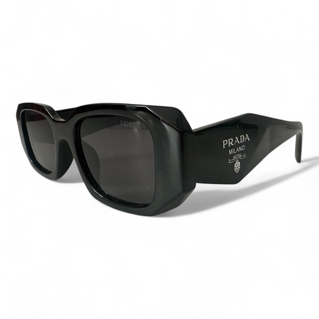 Okulary damskie. Prada Milano. Black.