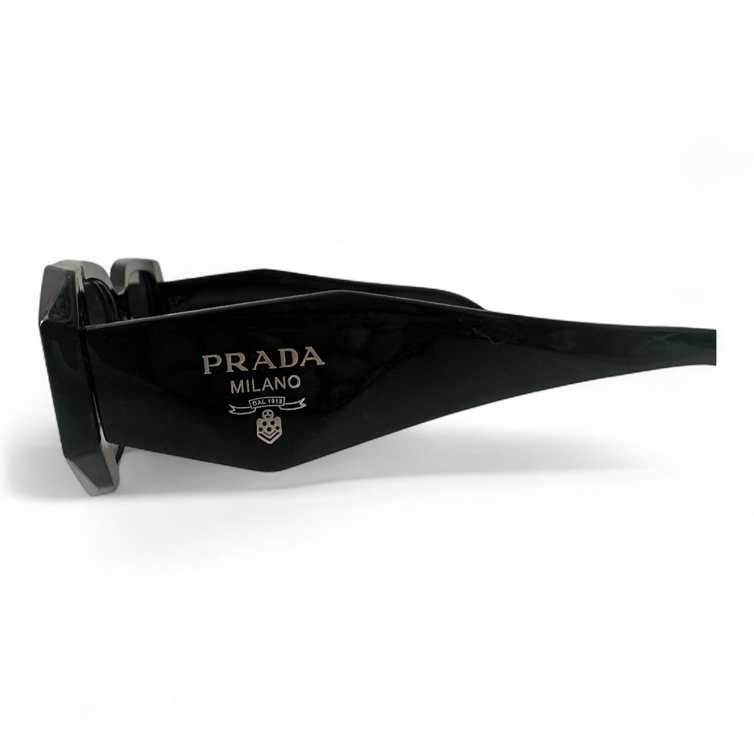 Okulary damskie. Prada Milano. Black.
